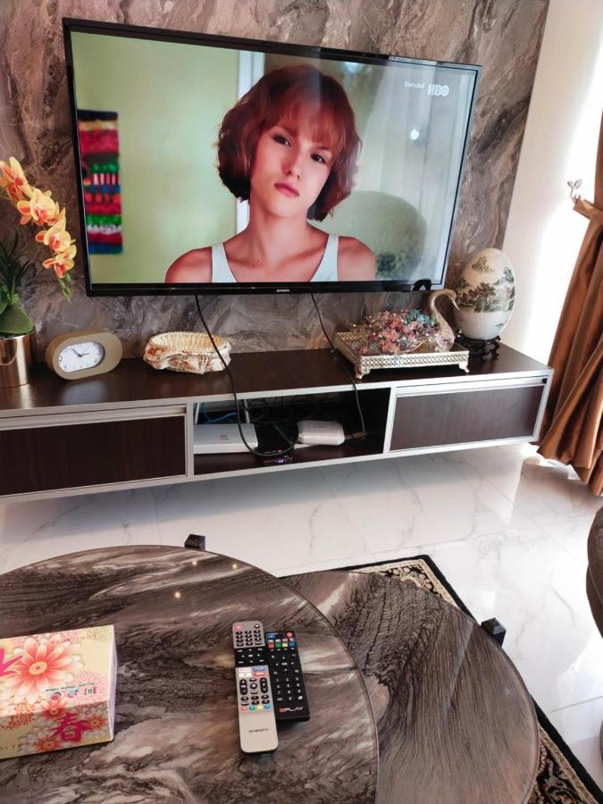 Cmk Troika Apartmen#Free Netflix Kota Bharu Buitenkant foto